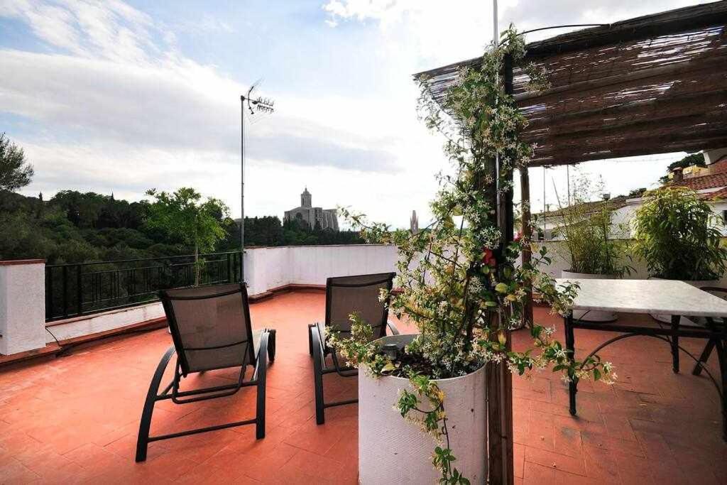 Apartamento con increíbles vistas y terraza en la azotea Gerona Exterior foto