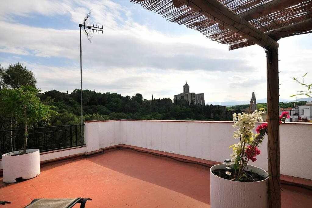 Apartamento con increíbles vistas y terraza en la azotea Gerona Exterior foto